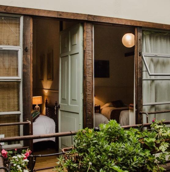 Bed and Breakfast Patio Yungay Сантьяго Экстерьер фото